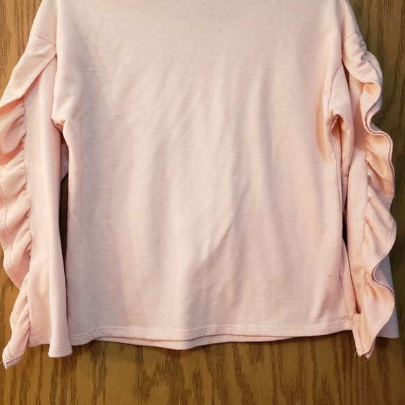 Cute light pink, long sleeve blouse with flawless on front. Excellent condition. - Picture 5 of 5